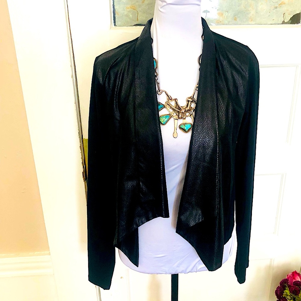 G by Giuliana Faux Leather/Fabric cropped Jacket in Black Size Medium
